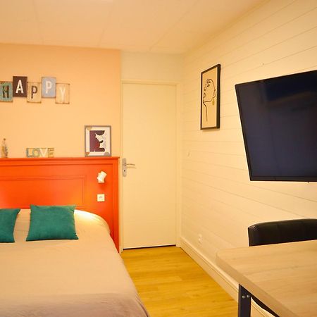 Studio Moderne Et Tout Equipe Au Coeur De Bourbourg - Gare A Proximite 외부 사진