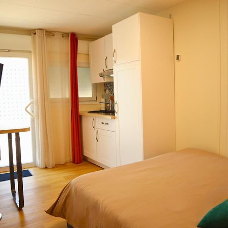 Studio Moderne Et Tout Equipe Au Coeur De Bourbourg - Gare A Proximite 외부 사진